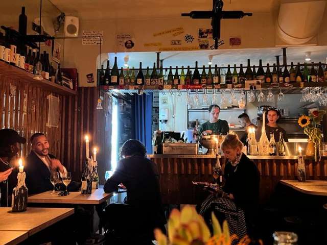 Alba Vinbar